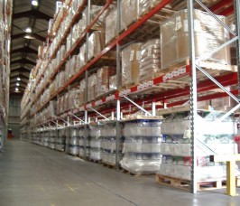 Stakrak SR2000 Serie Palettenregale ist eine ideale Lagerungsmöglichkeit für die sich ständig wechselnde Bestände in den Lebensmittelkonzernen