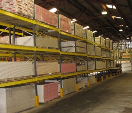 Palettenregale bieten eine preisgünstige alternative für die Lagerung  von  Panelprodukten