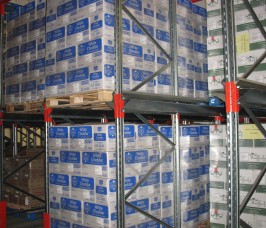 Einfahrregale – Palettenregale werden häufig für Lagerräume und Kühlräume in der Nahrungsmittelproduktion genutzt