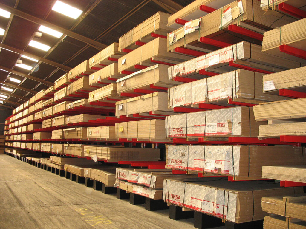 Heading CONVENTIONAL CANTILEVER RACKING
